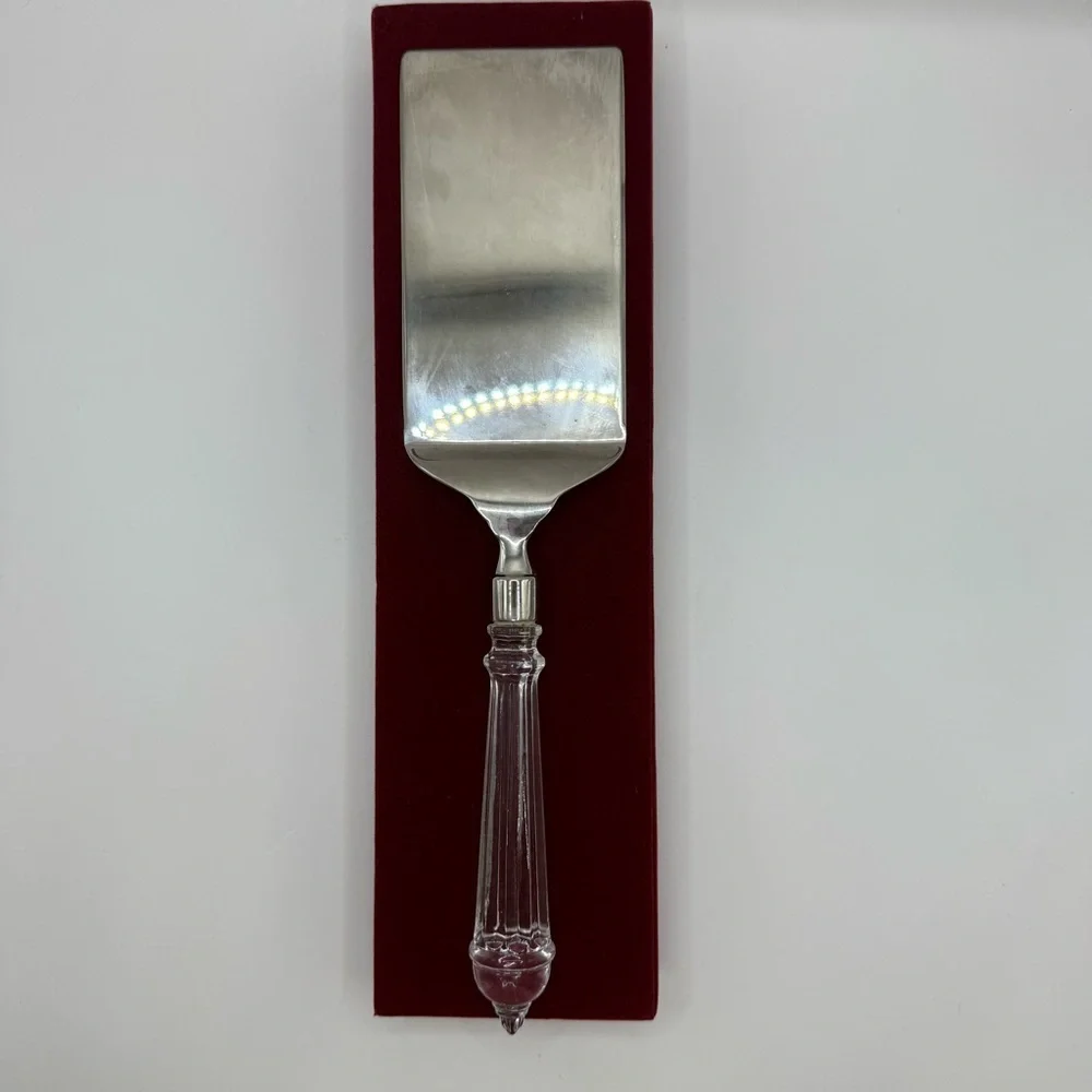 International Silver Compny Silver Plated Lasagna Server Glass Handle 12